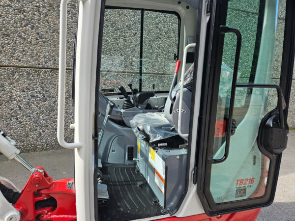 Takeuchi TB216 – Image 14
