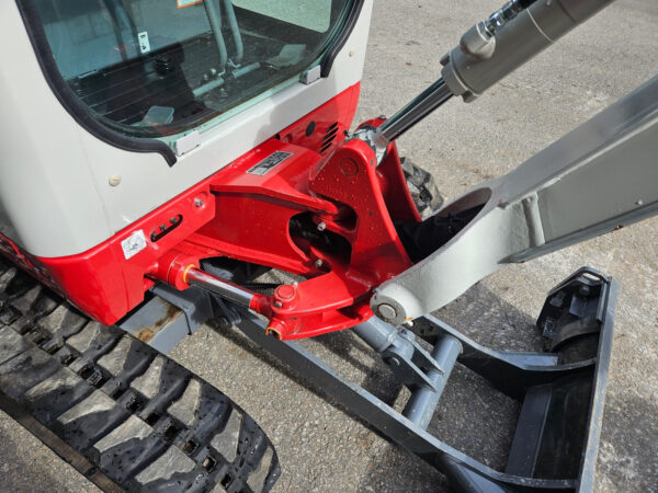 Takeuchi TB216 – Image 6