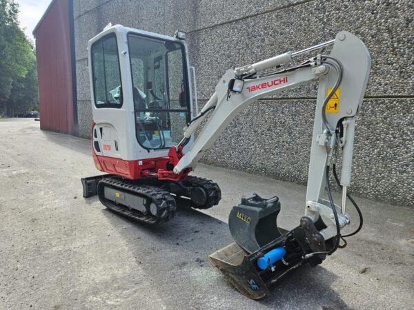 Takeuchi TB216 – Image 7