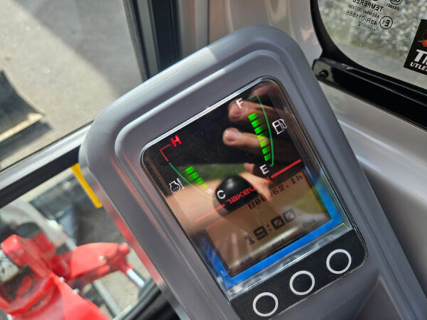 Takeuchi TB216 – Image 8