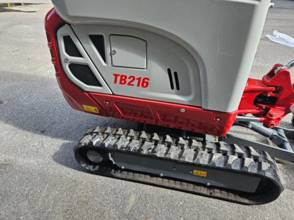 Takeuchi TB216 – Image 10