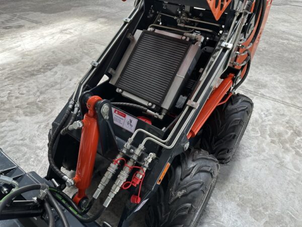 Mini chargeur / Valet de ferme RAPTOR 600.R – Image 8