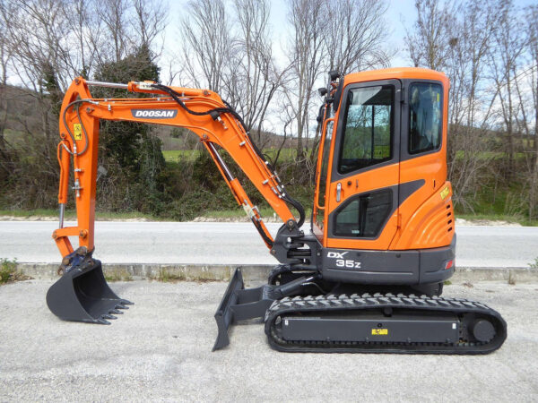 DOOSAN DX35Z – Image 6