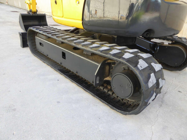 KOMATSU PC 26 MR-3 – Image 2