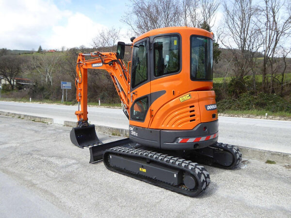 DOOSAN DX35Z – Image 5