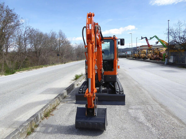 DOOSAN DX35Z – Image 10
