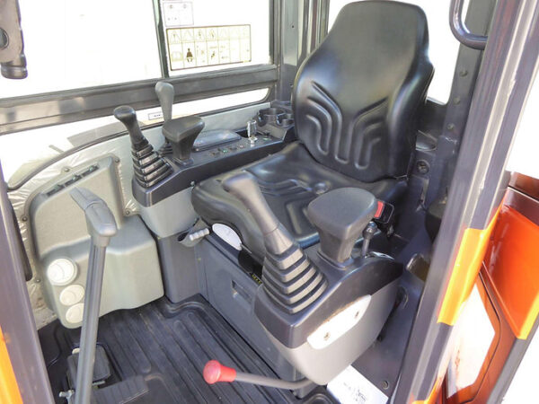 DOOSAN DX35Z – Image 11
