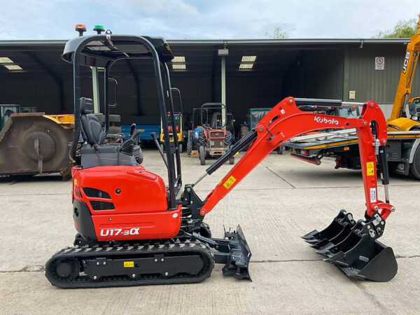 KUBOTA U17-3A – Image 11