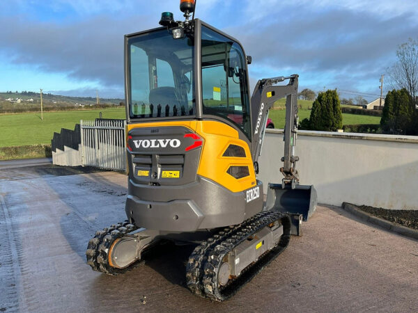 Volvo ECR25D – Image 11