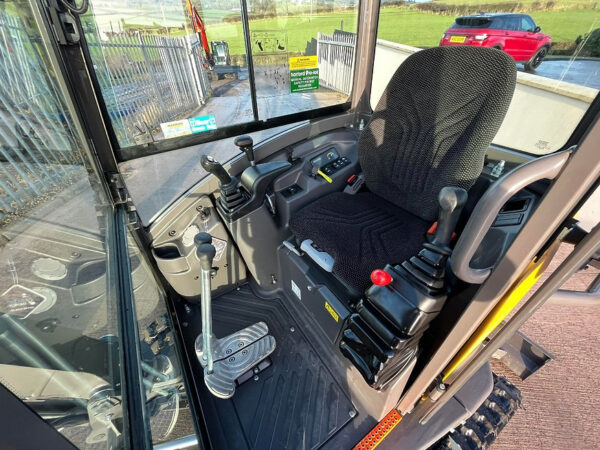 Volvo ECR25D – Image 13