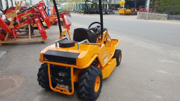 tracteur 4 roues motrices solis 20 roues mixtes 220/55r12 et 280/70r16. – Image 3