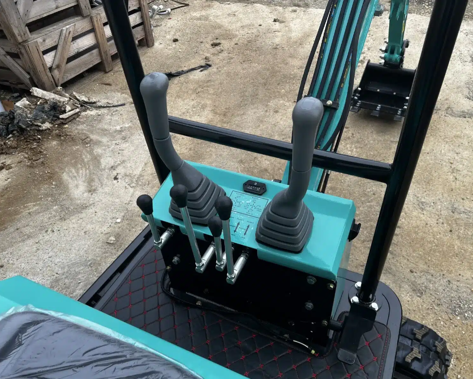 Mini-pelle HT10 – Voie variable – Image 6